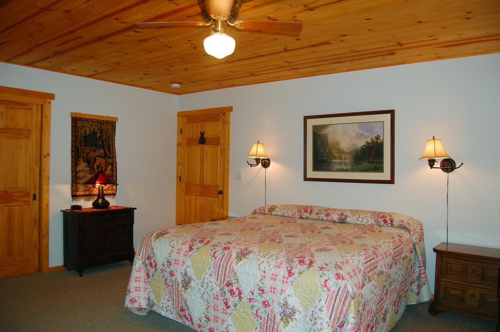 9N Fox Hollow Wawona Exterior photo